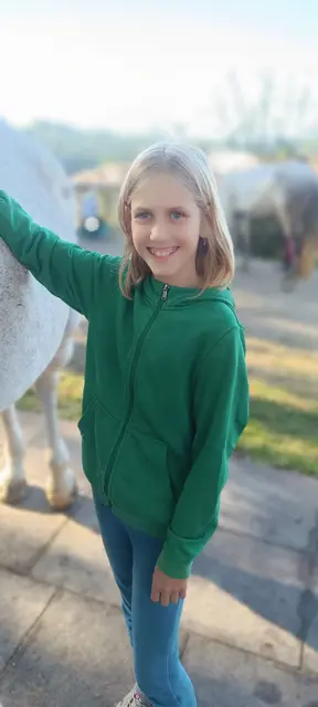 Laura aus Baumgartenberg - Kinder-Reitwoche am Erlebnishof Steinkellnergut gewonnen.  | Foto: Steinkellnergut