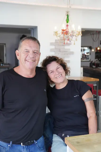 Ein gut gelaunter Rudi Grubich ließ sich mit Brigitte Weisz ablichten.