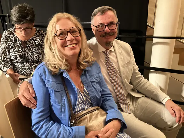 Gabi Mattehs mit Ehemann war diesmal nur Zuschauerin. Im Mai wird sie wieder auf der Bühne zu erleben sein, kündigte sie an. | Foto: Stockmann