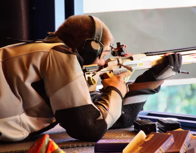Gold für Hannes Gufler im 60 Liegend (Kleinkalibergewehr) der Seniorenklasse 1 beim Österreich-Cup auf die 300m-Distanz am Schießstand in Lavanter-Forcha (Lienz). | Foto: Christian Kramer / TLSB