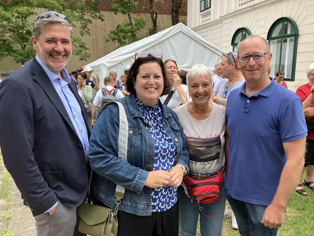 Abordnung aus dem Rathaus Traiskirchen: Markus Tod, Bgm. Sabrina Divoky, Karin Weilharter, Markus Bartlweber | Foto: Stockmann