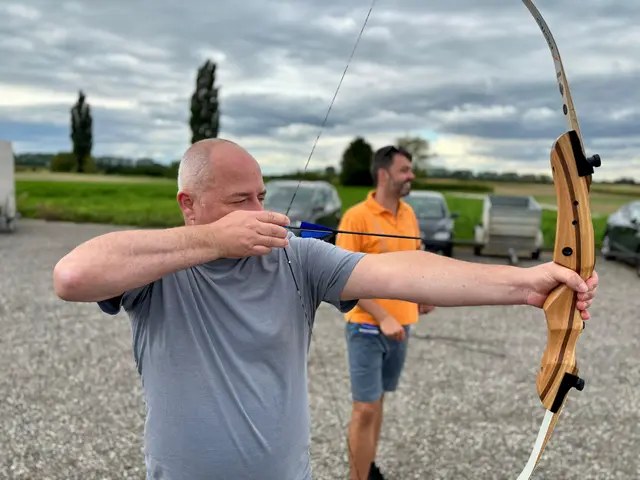 Auch Geschäftsführer und Inhaber Martin Schreiblehner ließ es sich nicht nehmen, aktiv mitzumachen. | Foto: Markus Kahrer