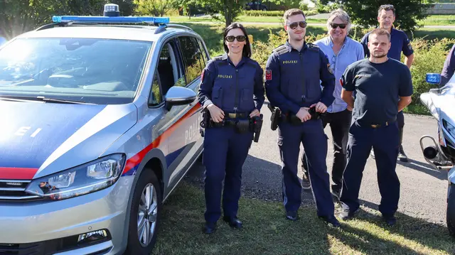 Die Polizei präsentiert ihre Fahrzeuge. | Foto: Alexander Flaschberger | BFKDO Oberwart