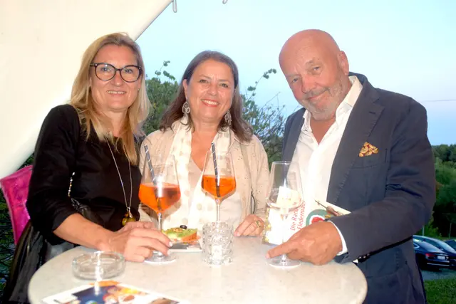 Eva Weinek (li.) war für das Textbuch und die Dramaturgie des Stückes zuständig.  | Foto: Elisabeth Kloiber