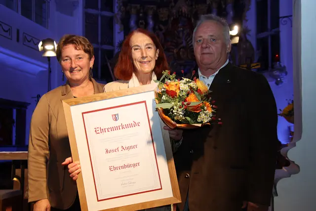 Posthume Ehre für Sepp Aigner durch A. Pabinger und K. Kreiseder.