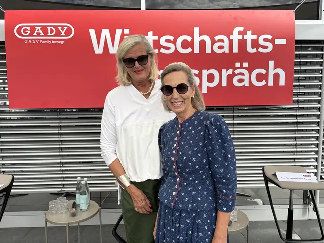 Kennen sich aus Paris: Ursula Plassnik und Ingrid Gady | Foto: B.Gady