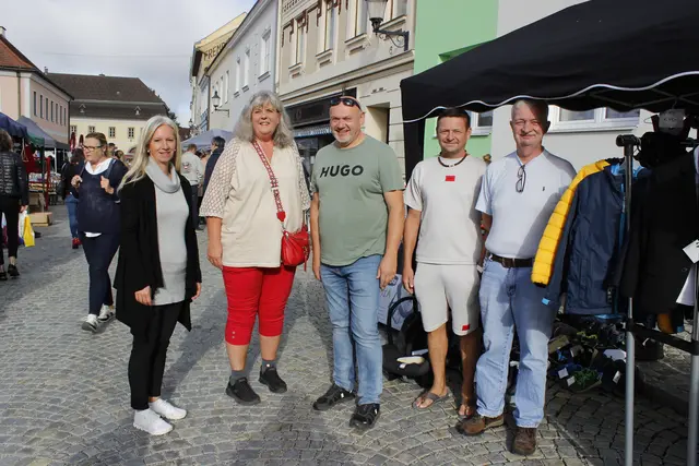 Bürgermeisterin Alexandra Weber und ihr Team freuen sich über den guten Besuch der Veranstaltung | Foto: Walter Kellner