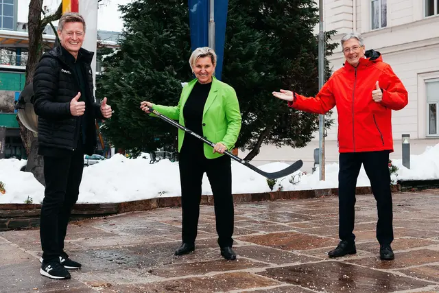 Landessportdirektor Arno Arthofer, Sportmedizinerin Christiane Loinig-Velik mit LH Peter Kaiser (von links) | Foto: LPD Archiv