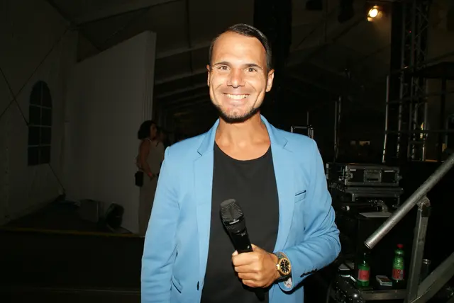 Moderator Daniel Düsenflitz.