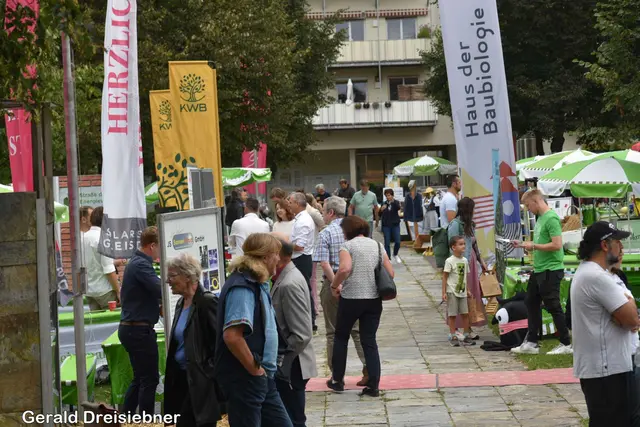 Viele Besucher kamen zum 2. Umweltfest im Forumkloster Park | Foto: Gerald Dreisieber