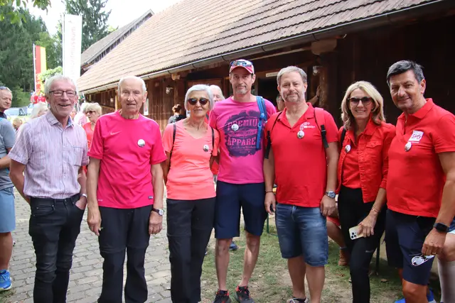 Die Wandergruppe der SPÖ Ollersdorf mit Landtags- Klubobmann Roland Fürst (3. von rechts). | Foto: Martin Wurglits