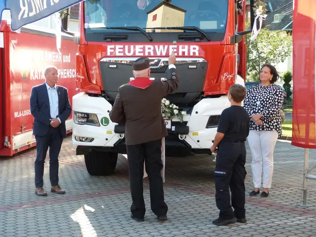 Feuerwehrautosegnung in Kobersdorf - Die Patenschaft für das hochmoderne Einsatzfahrzeug übernahmen Bürgermeister Andreas Tremmel und Birgit Hausensteiner. | Foto: Vanessa Wittmann
