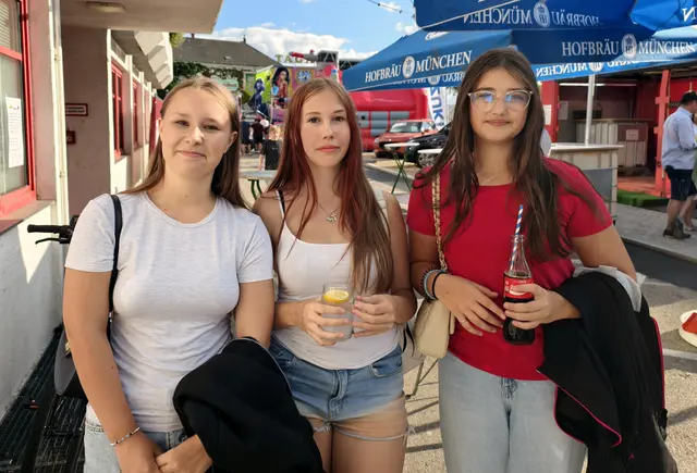 Miley Kosowaki, Laureen Hainz und Helena Kitanovic. | Foto: Christian Nowotny