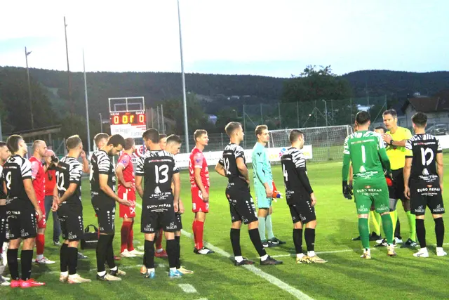 Das Schlagerspiel der 2. Liga Süd zwischen SC Herz Pinkafeld und SV Redlove Kukmirn endete mit einem gerecchten 0:0 Unentschieden.