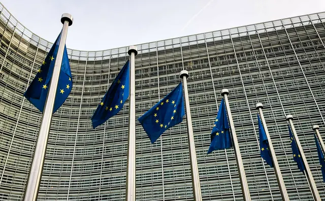 Der Europäische Gerichtshof für Menschenrechte (EGMR) hat die Abschiebung eines Mannes nach Syrien vorerst erneut gestoppt. Diese Entscheidung führte zu scharfer Kritik der FPÖ an Innenminister Gerhard Karner (ÖVP). | Foto: Land Salzburg/Melanie Hutter