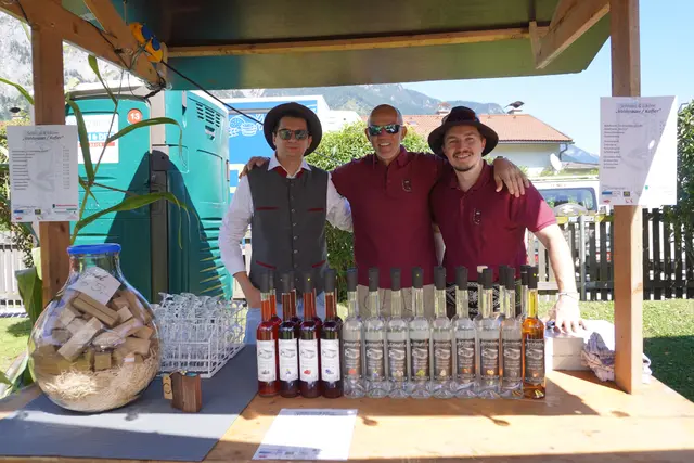Schnaps aus der Region war am Weinlaubenfest auch zu finden. 