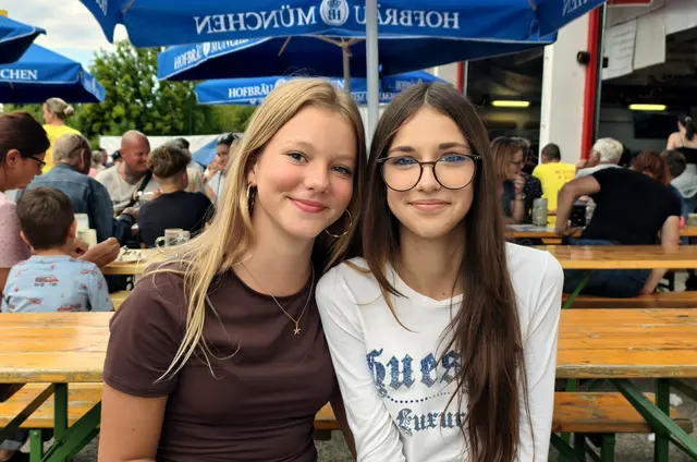 Leah Zöchling und Ronja Renner. | Foto: Christian Nowotny