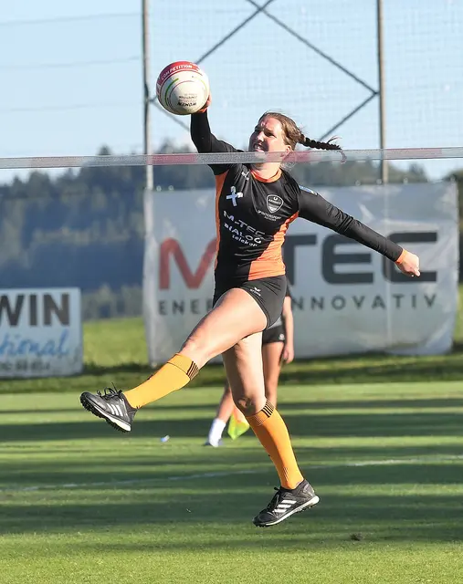 Sophie Neumüller kämpfte mit ihrer Mannschaft um den Sieg. | Foto: Manfred Lindorfer