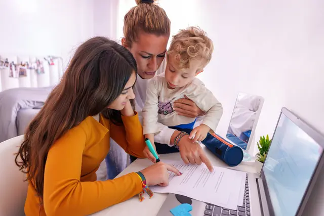 Die AK-Kärnten bietet Unterstützung für Familien bei Bildungs- und Karrierewegen. (Symbolfoto) | Foto: stock.adobe.com/at/Javier 