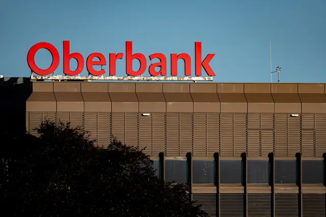 Eine Bank, in der man kein Geld mehr bekommt? Dass die oberösterreichische Oberbank im deutschen Bundesland Bayern bei fünf ihrer insgesamt 16 Filialen kein Bargeld mehr anbietet, sorgt zuletzt medial für Aufregung. | Foto: Werner Kerschbaummayr
