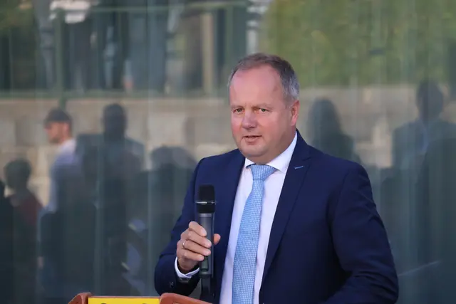 Bürgermeister Andreas Hinterberger hielt eine Rede. | Foto: MeinBezirk