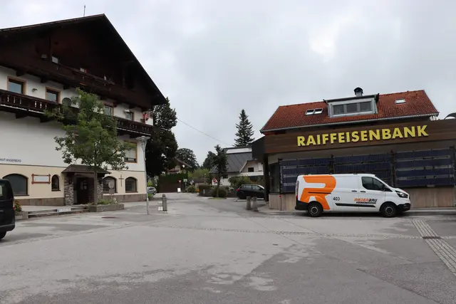 Das Ortszentrum von Angerberg soll in Zukunft verkehrsberuhigt werden. In der alten Volksschule sowie im Ortsteil Unholzen sind neue Wohnungen geplant. | Foto: Christiane Nimpf