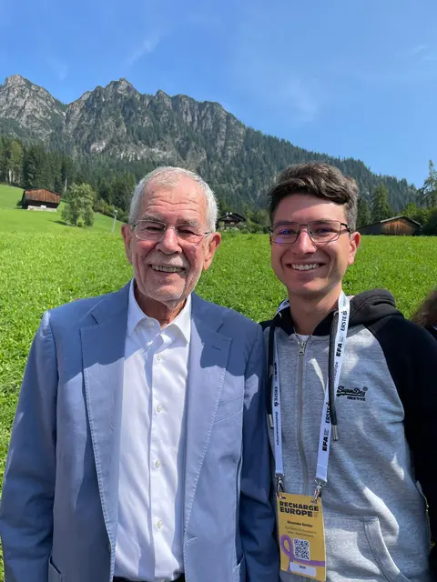 Alexander Bichler mit Bundespräsident Van der Bellen. | Foto: zVg Alexander Bichler
