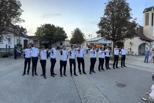 Musik, Spiele und köstliche Schmankerl beim Kirtag. | Foto: Burschenschaft Pöttelsdorf