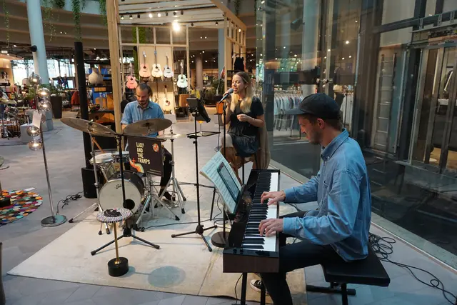 Der Abend wurde von Livemusik begleitet. | Foto: Huber