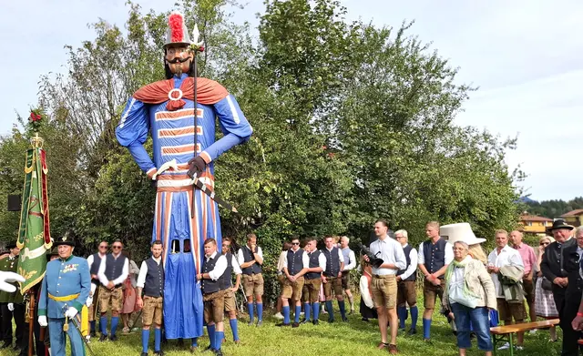 Ein Ehrentänzchen des Samsons aus St. Andrä im Lungau. | Foto: Josef Wind