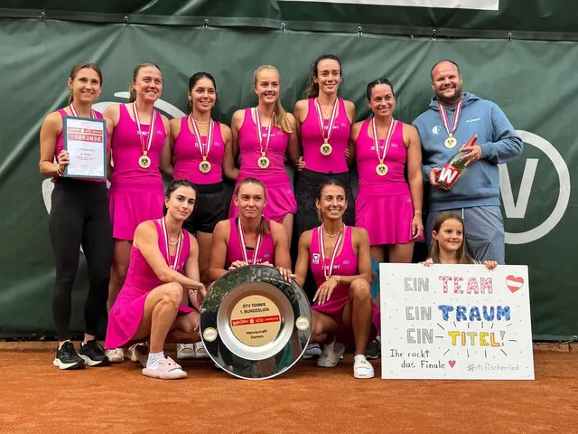 Das erfolgreiche Team mit dem Sportlichen Leiter des UTC Ried, Florian Reiter. | Foto: UTC Fischer Ried