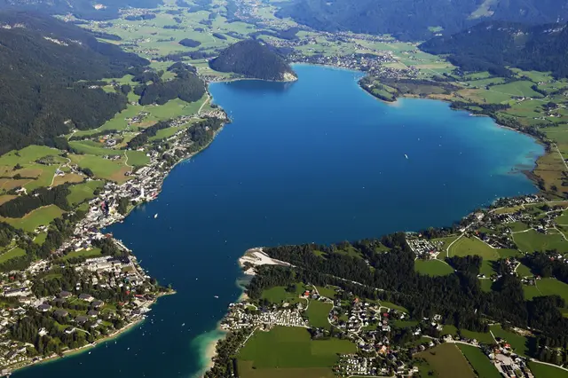 Blick über Wolfgangsee nach Strobl | Foto: Hubert Just