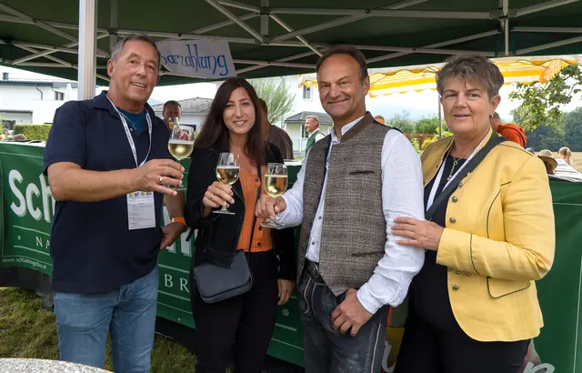 Christian Dausek, Michaela Neudorfer, Bgm Peter Harringer und Gabriele Harringer