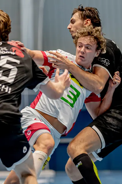 Harte Bandagen für den Leobener Neo-Kapitän Marian Schweiger. | Foto: Robert Edegger