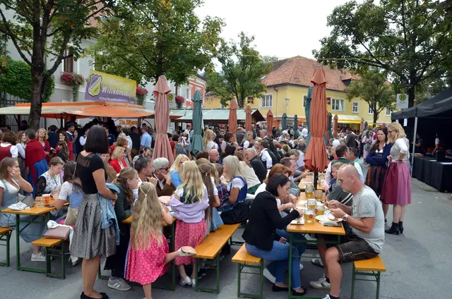 Viele Besucherinnen und Besucher tummelten sich in Weißkirchen. | Foto: Freigassner
