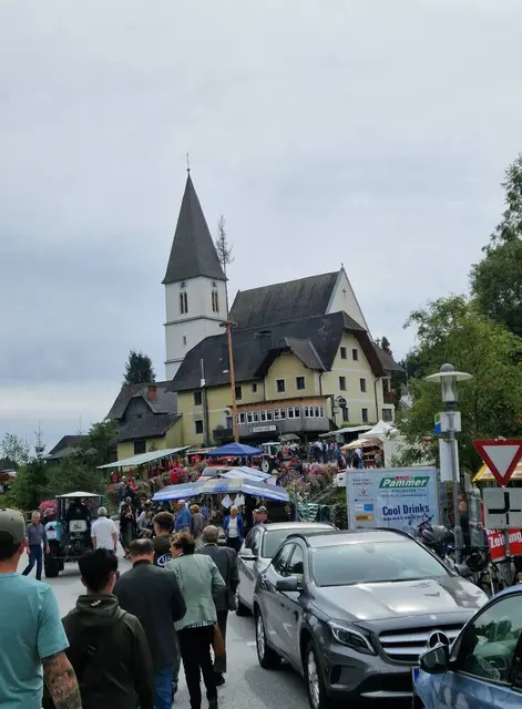 Der Hirschegger Birnkirta zieht jedes Jahr zahlreiche Gäste an. | Foto: Gemeinde Hirschegg-Pack