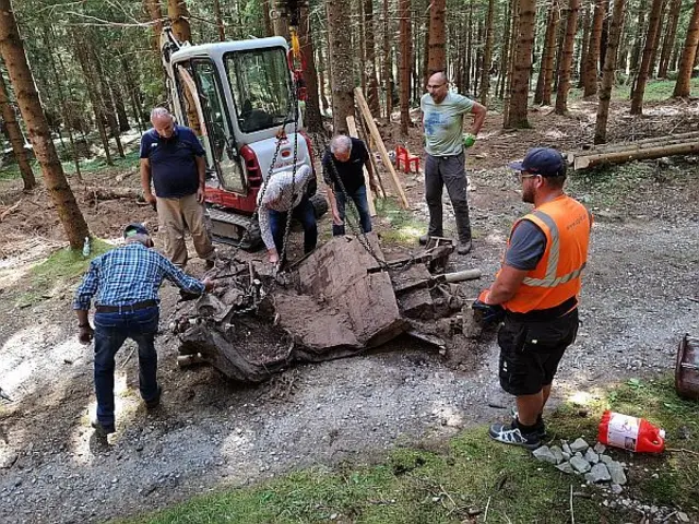Was vom Puch Kübelwagen geblieben ist. (Übrigens ein Rechtslenker, der für den asiatischen Markt gedacht war.)
