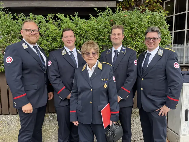 Für Patrick Vogler, Florian Kleinhagauer, Brigitte Samwald, Domenic Freund, Andreas Rahofer vom Samariterbund Purkersdorf hat das Ehrenamt eine große Bedeutung  | Foto: Franziska Führer