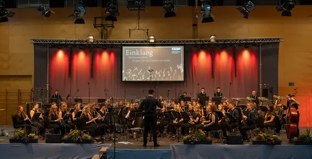 Unter dem Motto „Einklang“ stand das heurige Konzert des Bezirksjugendorchesters. | Foto: Christoph Mühlböck