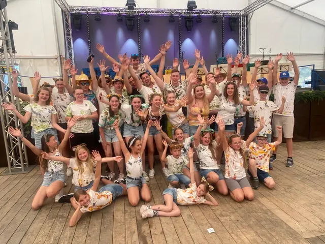 In der Jugendkapelle spielen rund 25 aktive Jungmusikerinnen und -musiker aus Haag am Hausruck und Rottenbach.  | Foto: JuKaHaRo 