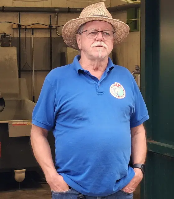 Harry Blineder, Leiter der Fischzucht | Foto: Josef Wind