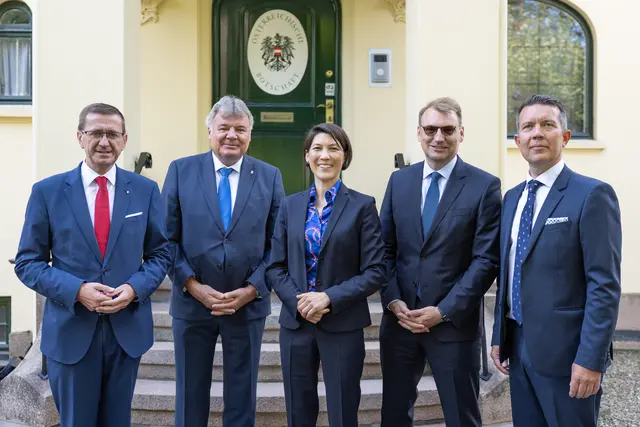 Besuch in der Österreichischen Botschaft in Oslo. | Foto: Land OÖ/Kauder