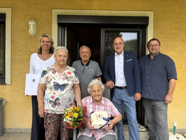 Gratulation zum 101. Geburtstag Margaretha Bock | Foto: Marktgemeinde Sieghartskirchen