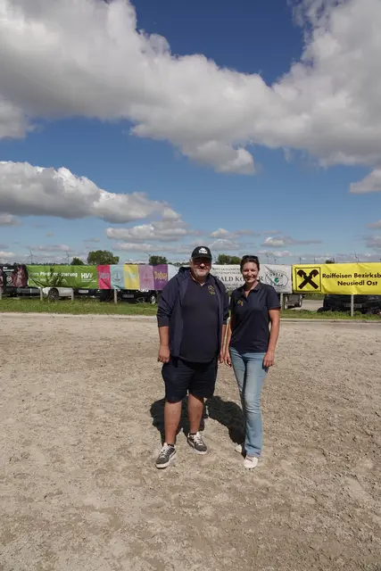 PSV Obmann Werner Ziniel mit Initiatorin Claudia Schwarz. | Foto: Julia Kerezsi