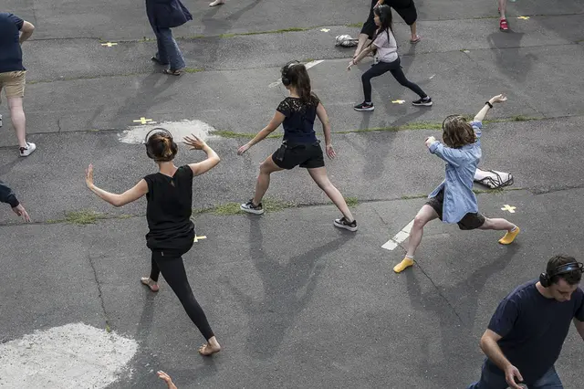 Am 18. September eröffnet der Steirische Herbst am Freiheitsplatz: Das Kollektiv "LIGNA" erkundet umstrittene Freiheitsbegriffe und wechselnde politische Systeme in einer interaktiven Audio-Performance | Foto: Dajana Lothert