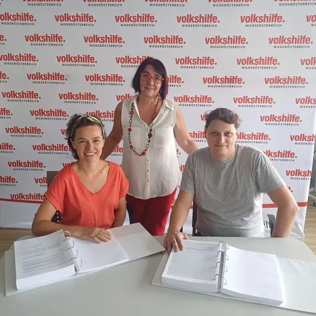 Vertreter der Volkshilfe NÖ: Gemeinderätin Mirela Jasic (SPÖ Mödling), Andrea Kahofer (Volkshilfe), Gemeinderat Michael Mayer (SPÖ Wiener Neustadt) | Foto: SPWN