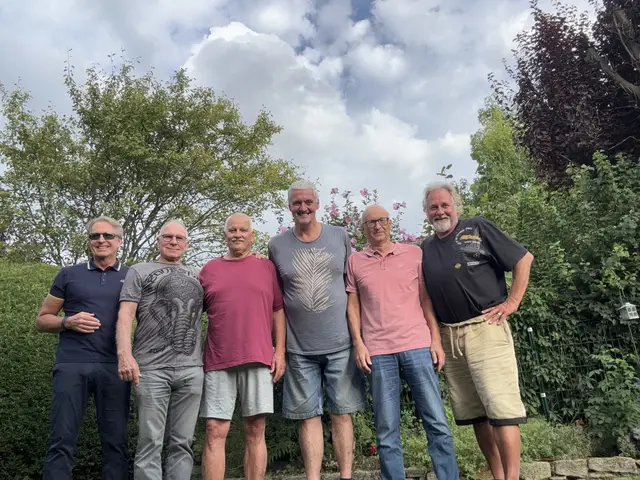 Zusammenkunft ehemaliger Spitzensportler: Willi Pruschak, Hans Reinisch, Harald Windbichler, Joe Sinzinger, Gerald Unger und Peter Zezula. | Foto: MeinBezirk