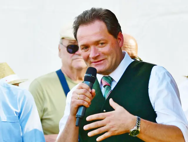 BM Mag. Norbert Totschnik