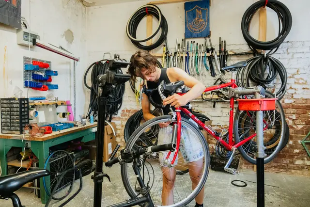 Anstatt gleich in die Werkstatt zu fahren, können Mariahilferinnen und Mariahilfer nun selbst zum Werkzeug greifen. | Foto: Daniel Dutkowski