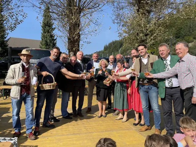 Besuch der Partnergemeinden aus Paularo und Gardony am 1. Oktober 2023 anlässlich 20 Jahre Apfelfest Kirchbach. | Foto: Marktgemeinde Kirchbach